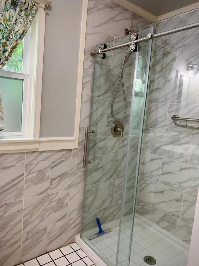 Bordeaux Inn Лоди Екстериор снимка