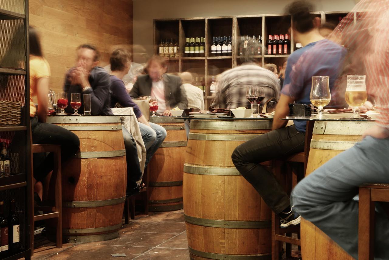 Bordeaux Inn Лоди Екстериор снимка